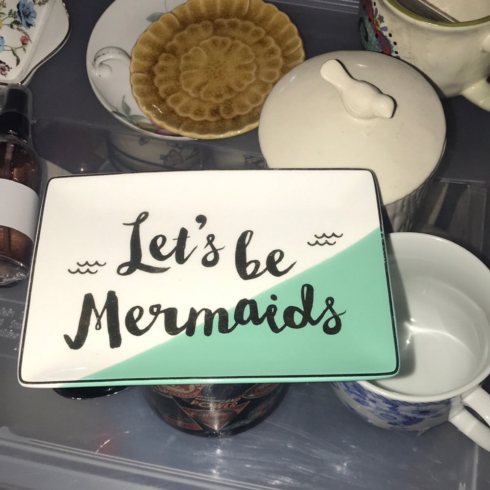 NWT Let’s Be Mermaids Long Dish for trinkets